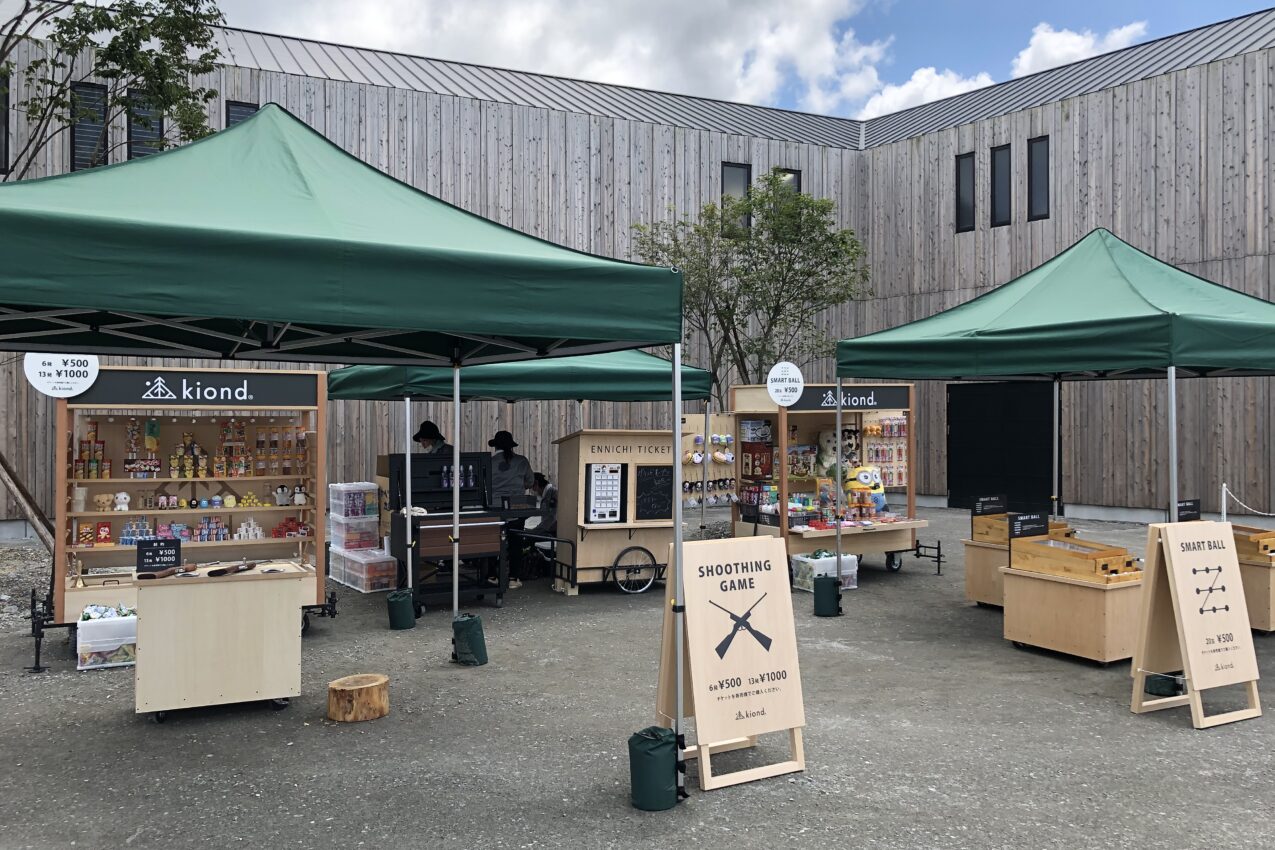 VISON_kiond 縁日台車 / 射的や輪投げといった遊びのための造作を、屋外＆移動式という条件に挑みながら実現しました。